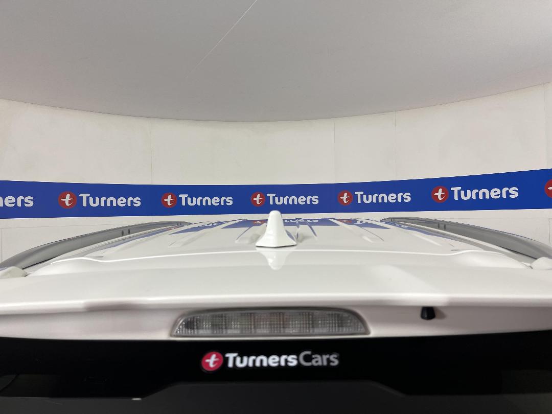 Photo '32' of Mitsubishi Outlander