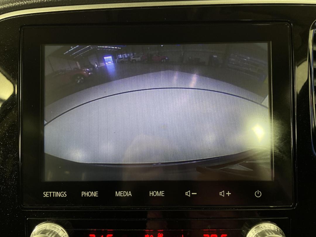 Photo '30' of Mitsubishi Outlander