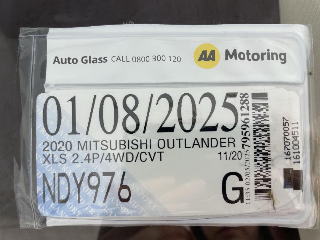 Photo '32' of Mitsubishi Outlander