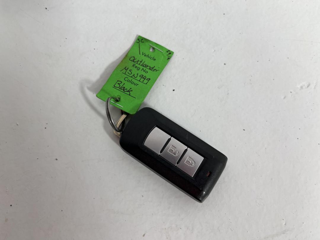 Photo '22' of Mitsubishi Outlander