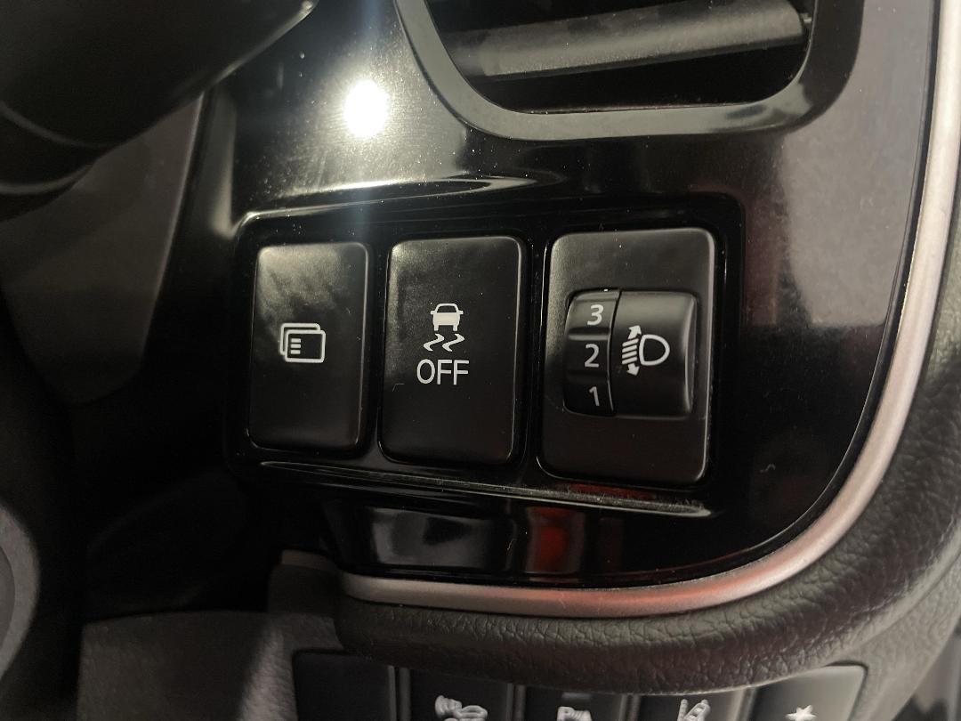 Photo '25' of Mitsubishi Outlander Photo '25' of Mitsubishi Outlander