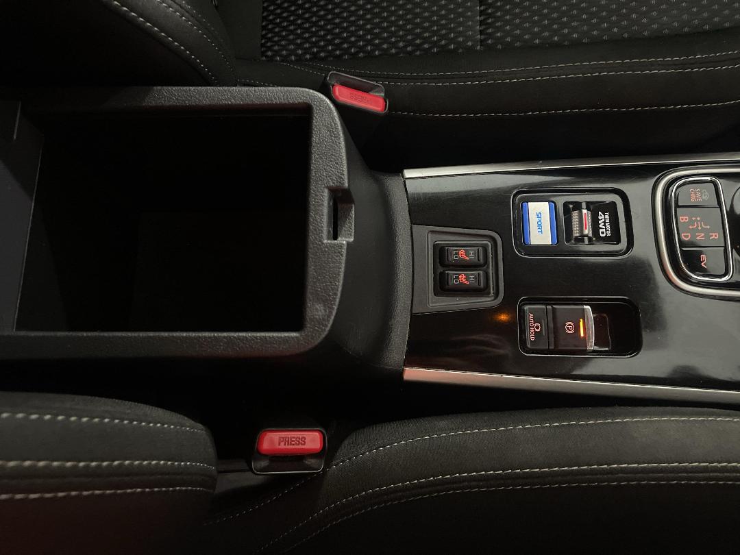 Photo '35' of Mitsubishi Outlander Photo '35' of Mitsubishi Outlander