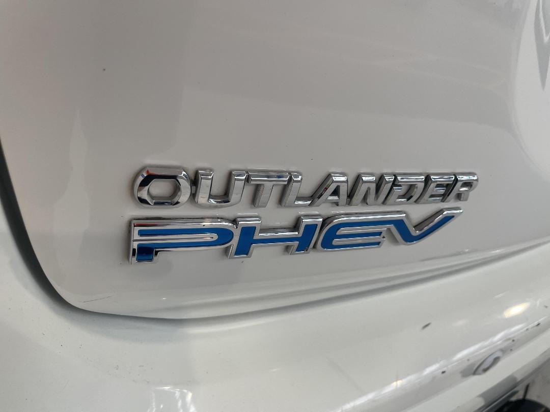 Photo '38' of Mitsubishi Outlander Photo '38' of Mitsubishi Outlander