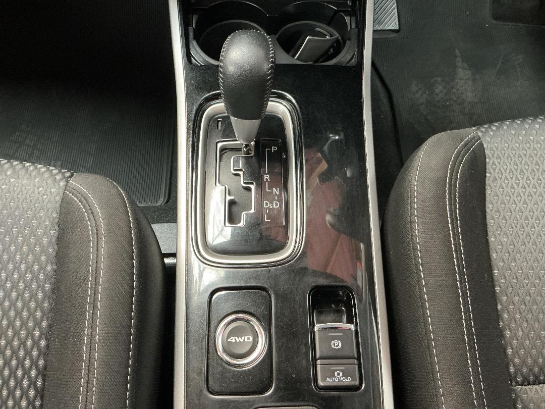 Photo '23' of Mitsubishi Outlander