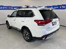 Thumbnail '5' of Mitsubishi Outlander