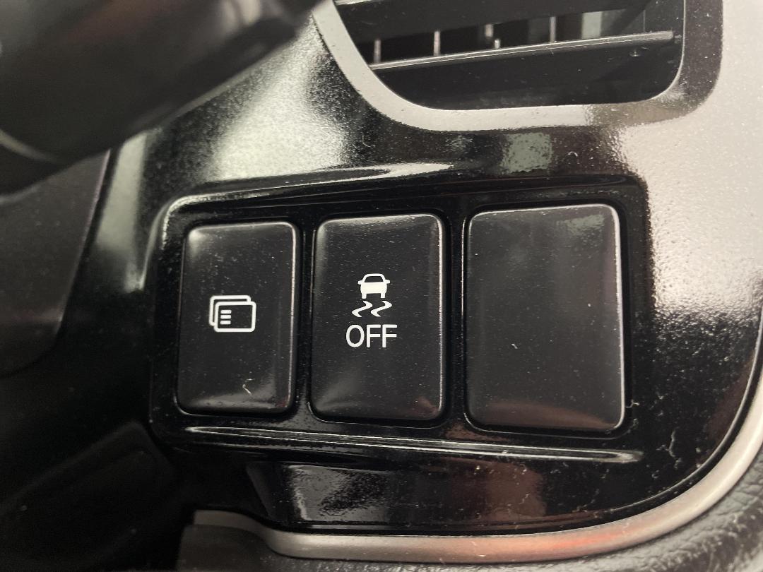 Photo '26' of Mitsubishi Outlander