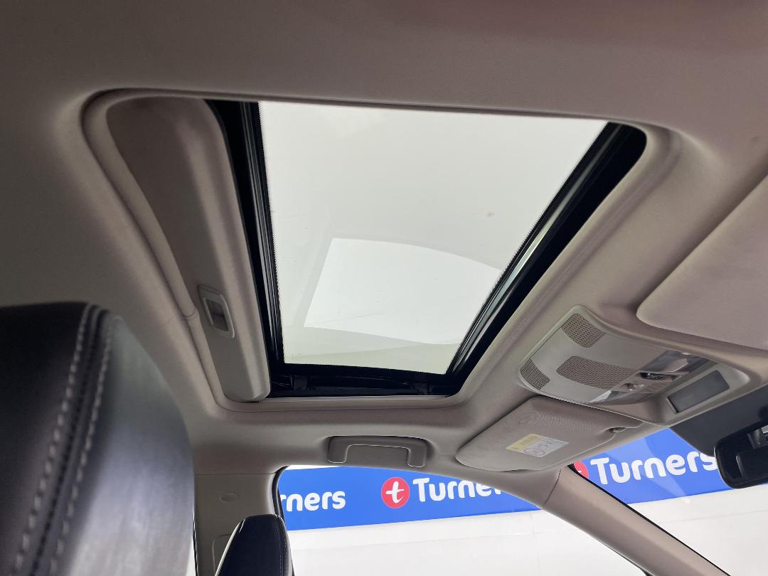 Photo '32' of Mitsubishi Outlander