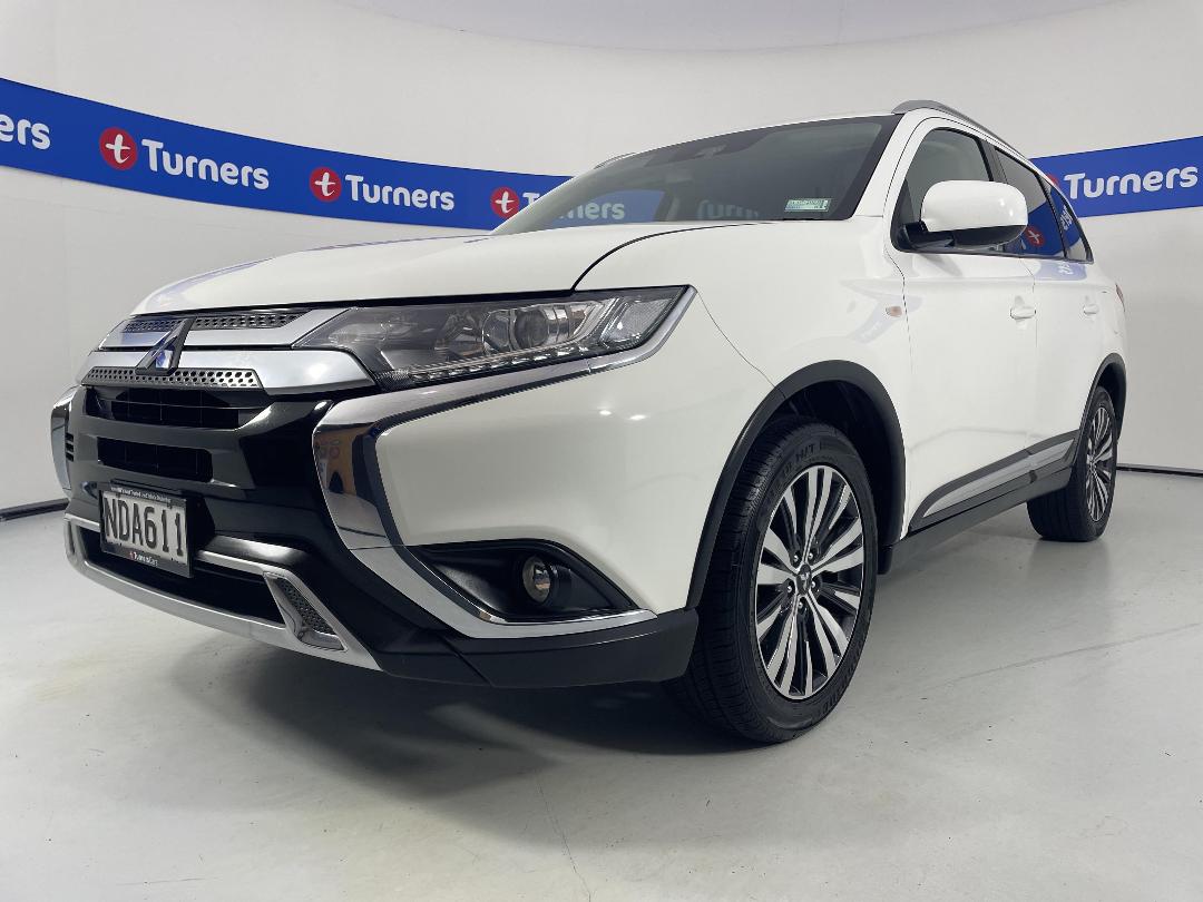 Photo '4' of Mitsubishi Outlander Photo '4' of Mitsubishi Outlander