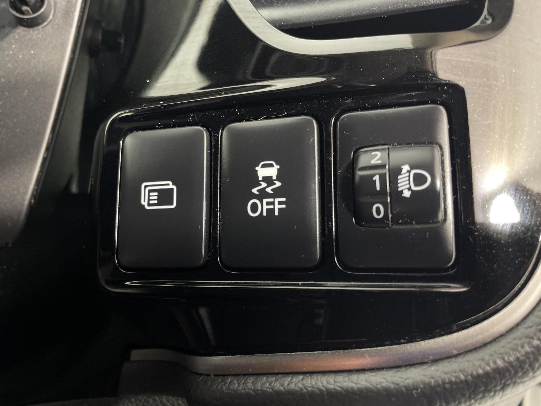 Photo '24' of Mitsubishi Outlander Photo '24' of Mitsubishi Outlander