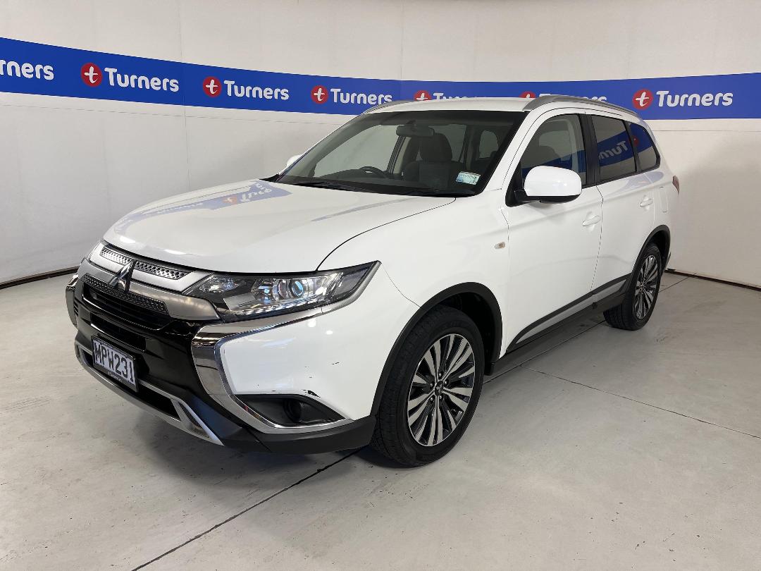 Photo '4' of Mitsubishi Outlander