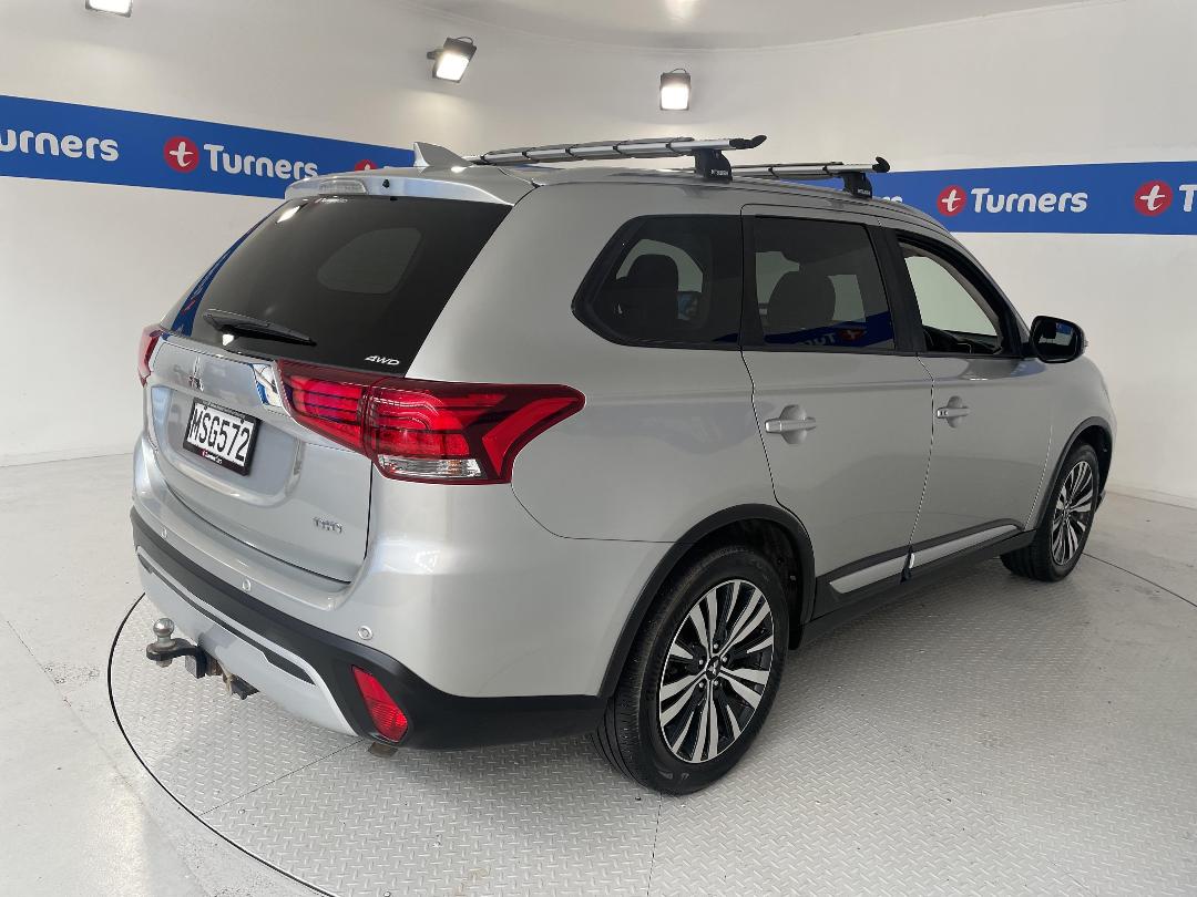 Photo '7' of Mitsubishi Outlander Photo '7' of Mitsubishi Outlander