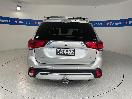 Thumbnail '6' of Mitsubishi Outlander