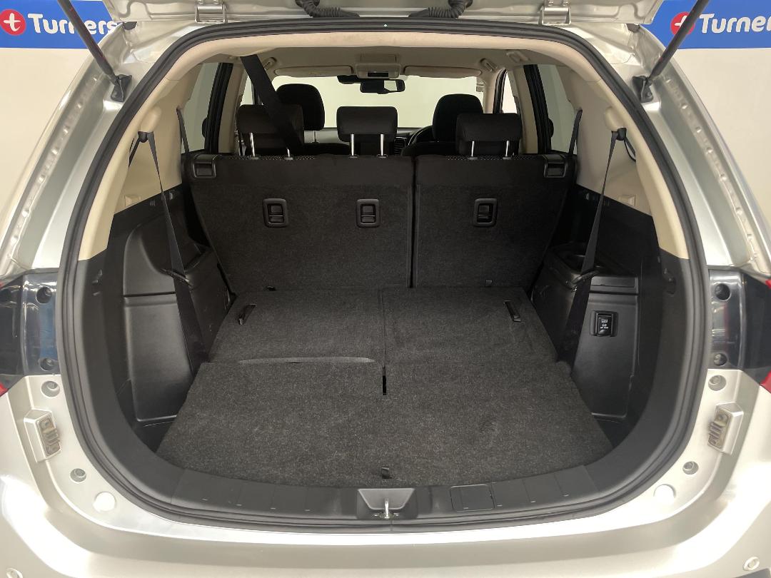 Photo '14' of Mitsubishi Outlander Photo '14' of Mitsubishi Outlander