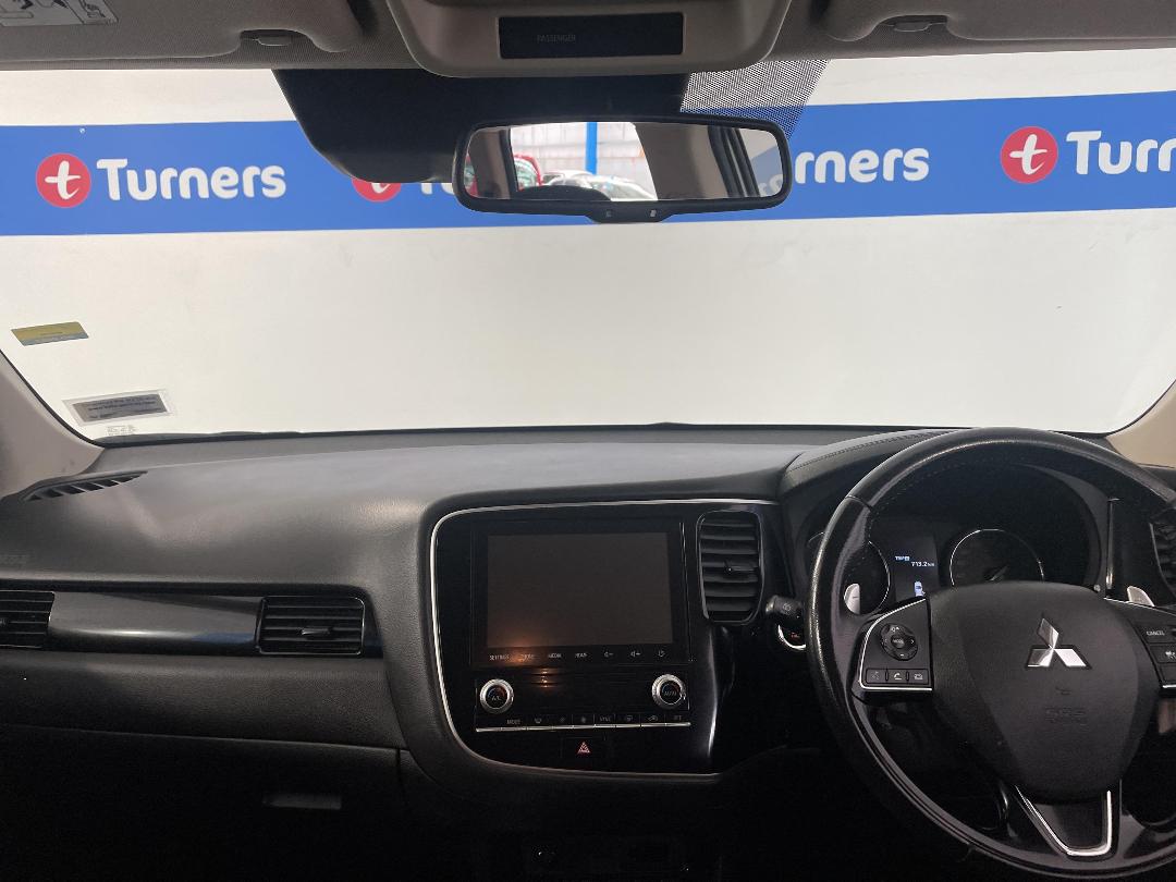 Photo '17' of Mitsubishi Outlander Photo '17' of Mitsubishi Outlander