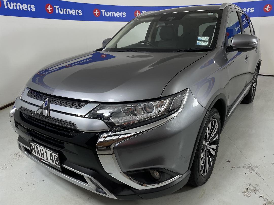 Photo '4' of Mitsubishi Outlander