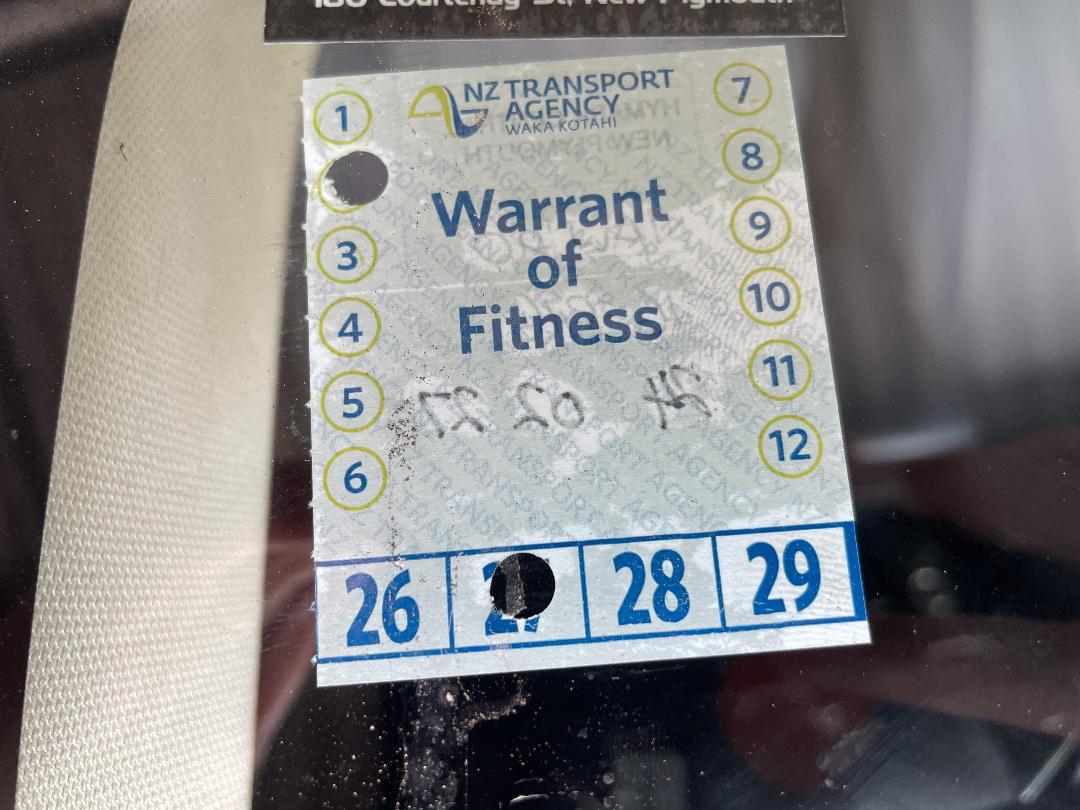 Photo '24' of Mitsubishi Outlander