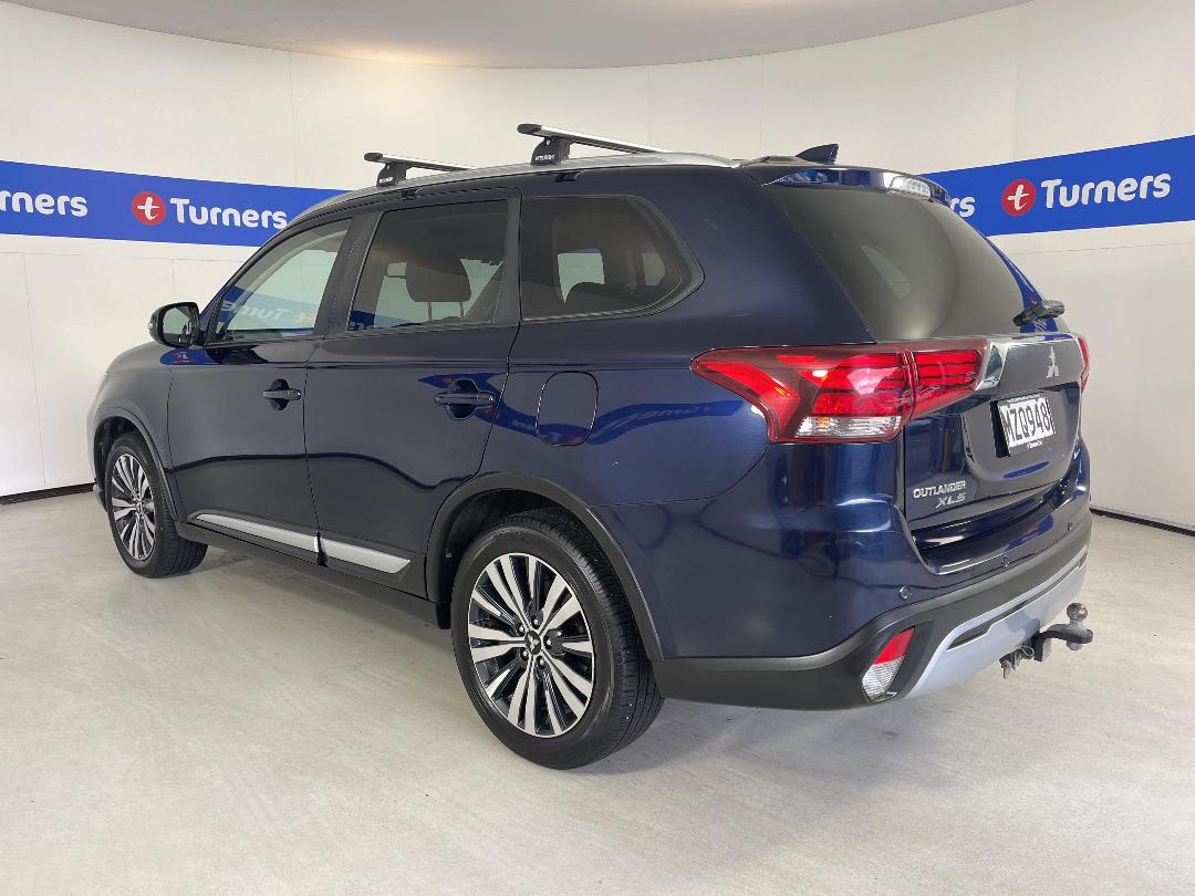 Photo '5' of Mitsubishi Outlander Photo '5' of Mitsubishi Outlander