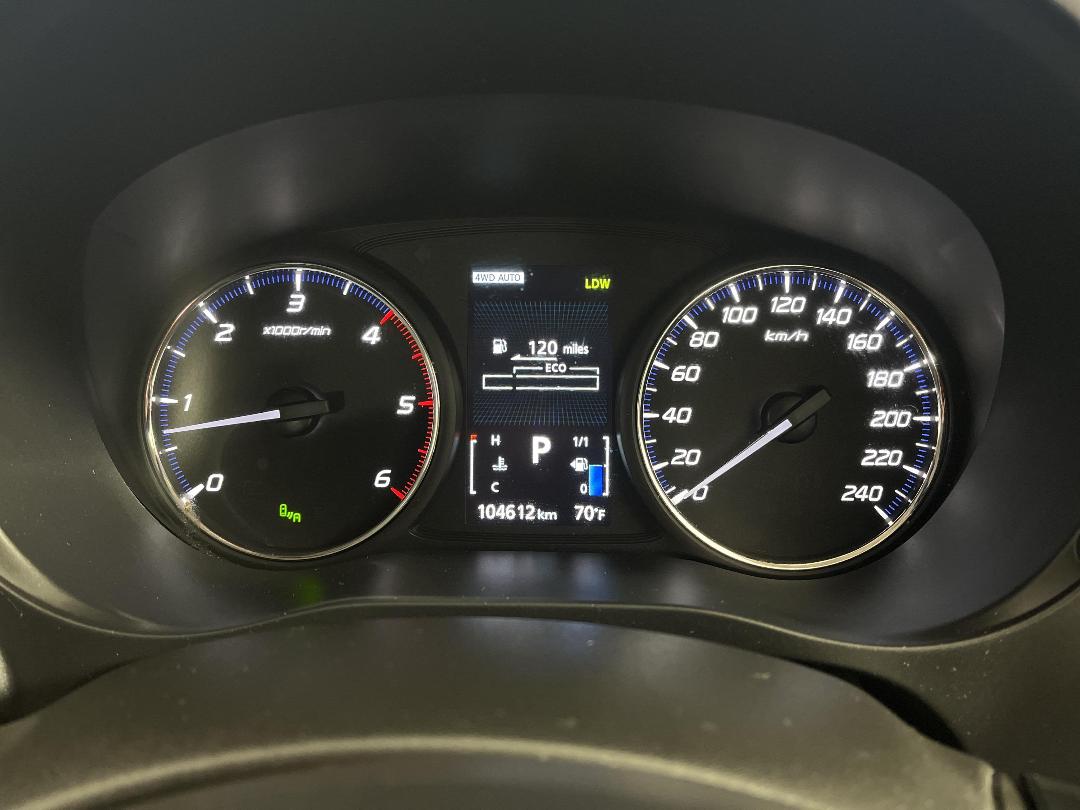 Photo '21' of Mitsubishi Outlander Photo '21' of Mitsubishi Outlander