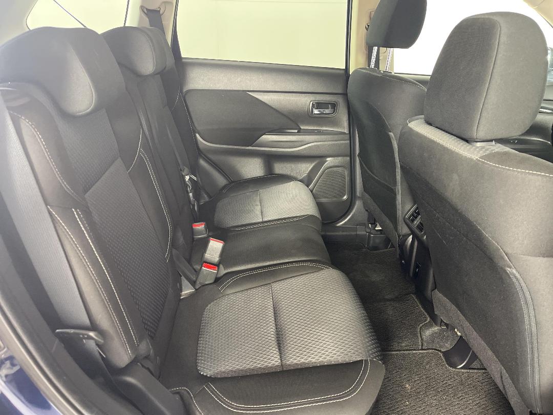 Photo '20' of Mitsubishi Outlander Photo '20' of Mitsubishi Outlander