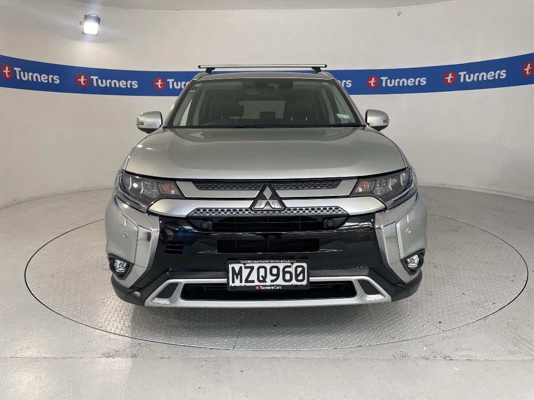 Photo '2' of Mitsubishi Outlander Photo '2' of Mitsubishi Outlander