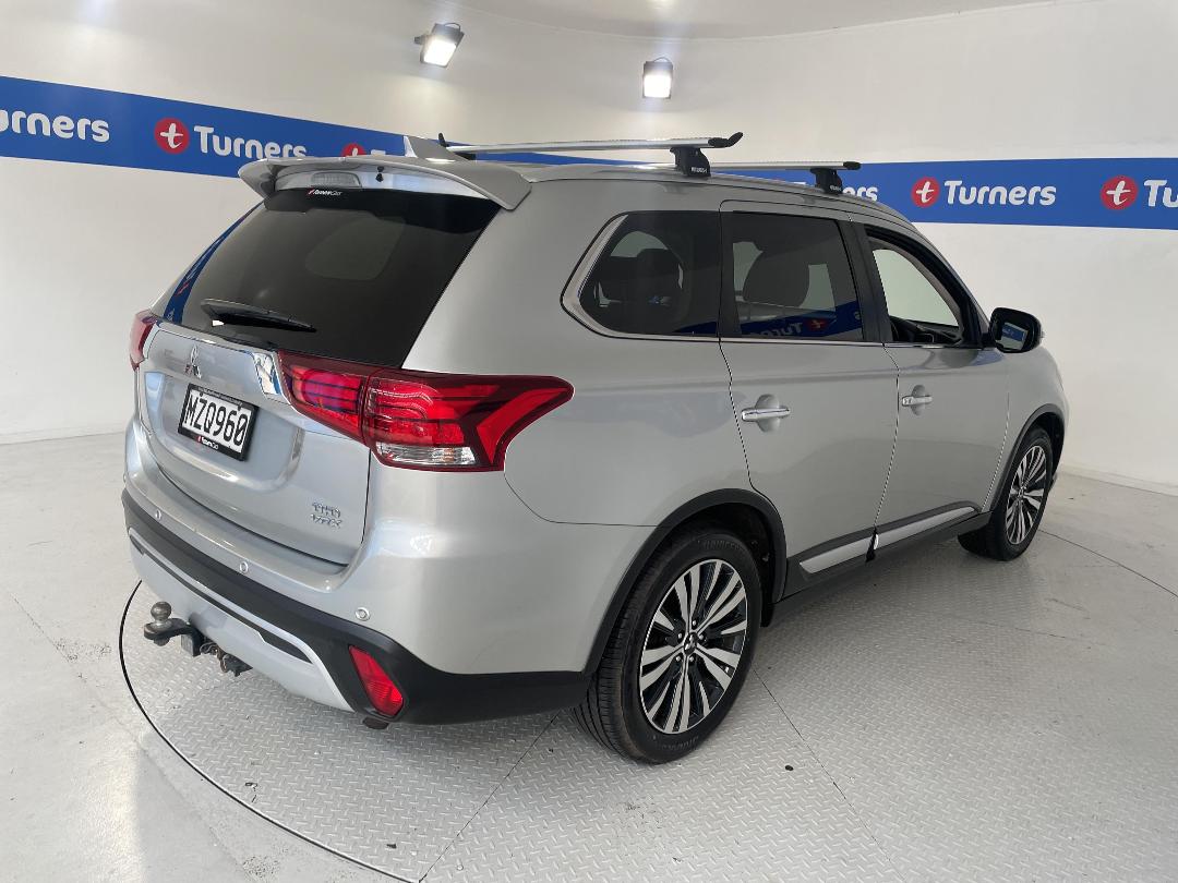 Photo '7' of Mitsubishi Outlander Photo '7' of Mitsubishi Outlander