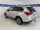 Thumbnail '5' of Mitsubishi Outlander