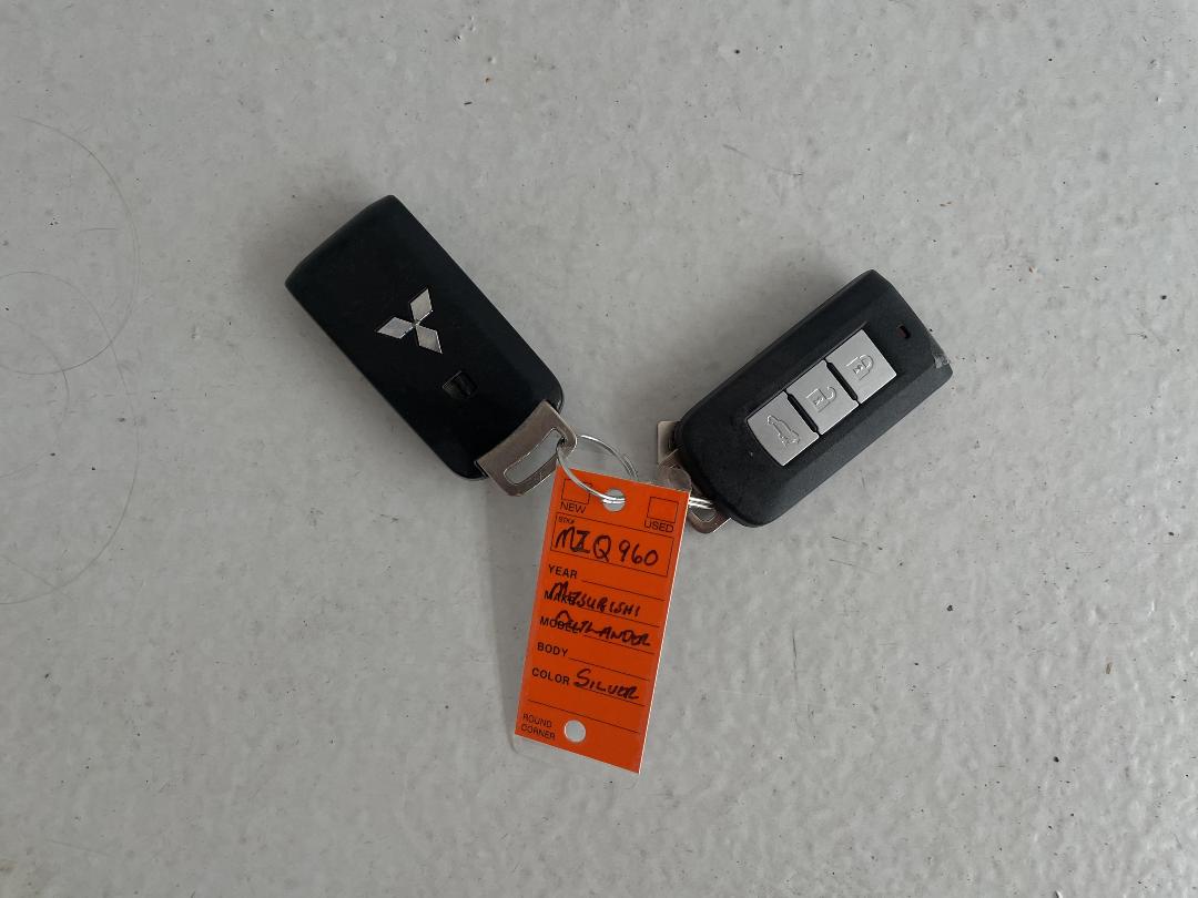 Photo '22' of Mitsubishi Outlander Photo '22' of Mitsubishi Outlander