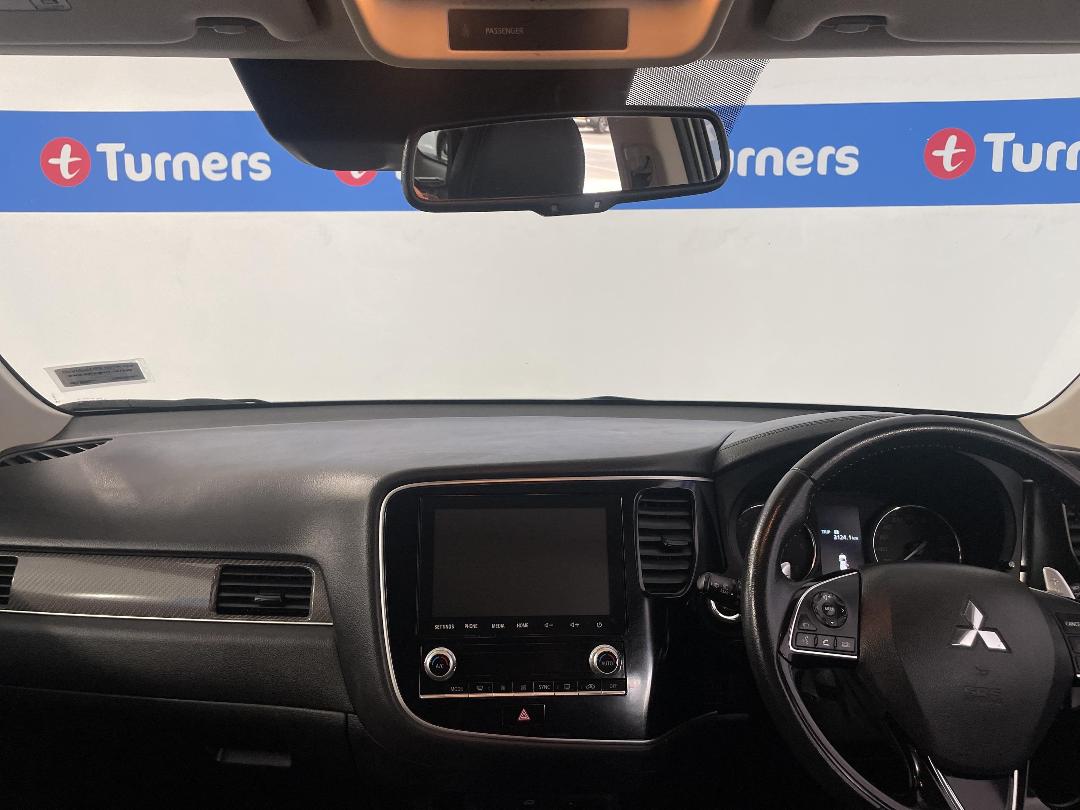 Photo '17' of Mitsubishi Outlander Photo '17' of Mitsubishi Outlander