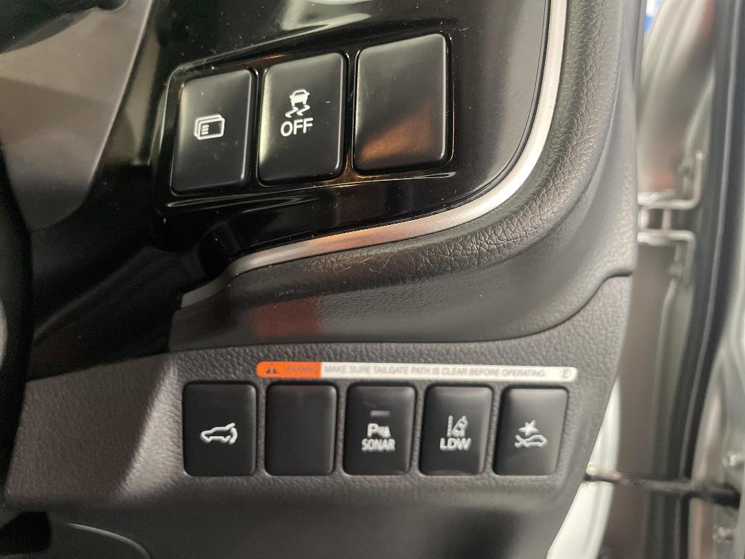 Photo '25' of Mitsubishi Outlander Photo '25' of Mitsubishi Outlander