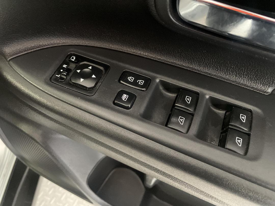 Photo '24' of Mitsubishi Outlander Photo '24' of Mitsubishi Outlander