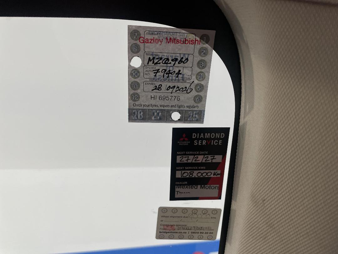 Photo '34' of Mitsubishi Outlander Photo '34' of Mitsubishi Outlander