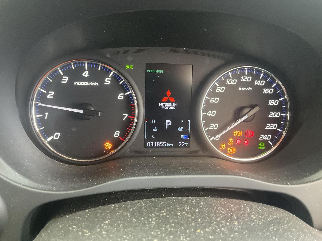 Photo '19' of Mitsubishi Outlander LS