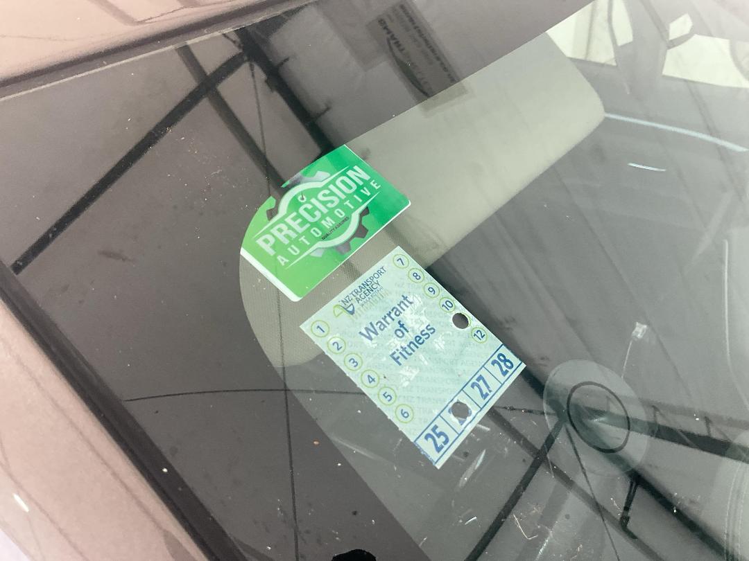 Photo '26' of Mitsubishi Outlander LS