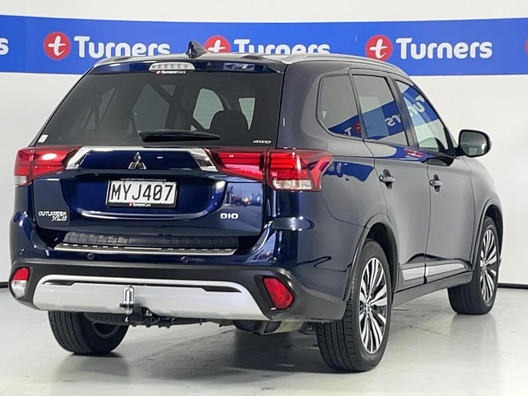 Photo '7' of Mitsubishi Outlander