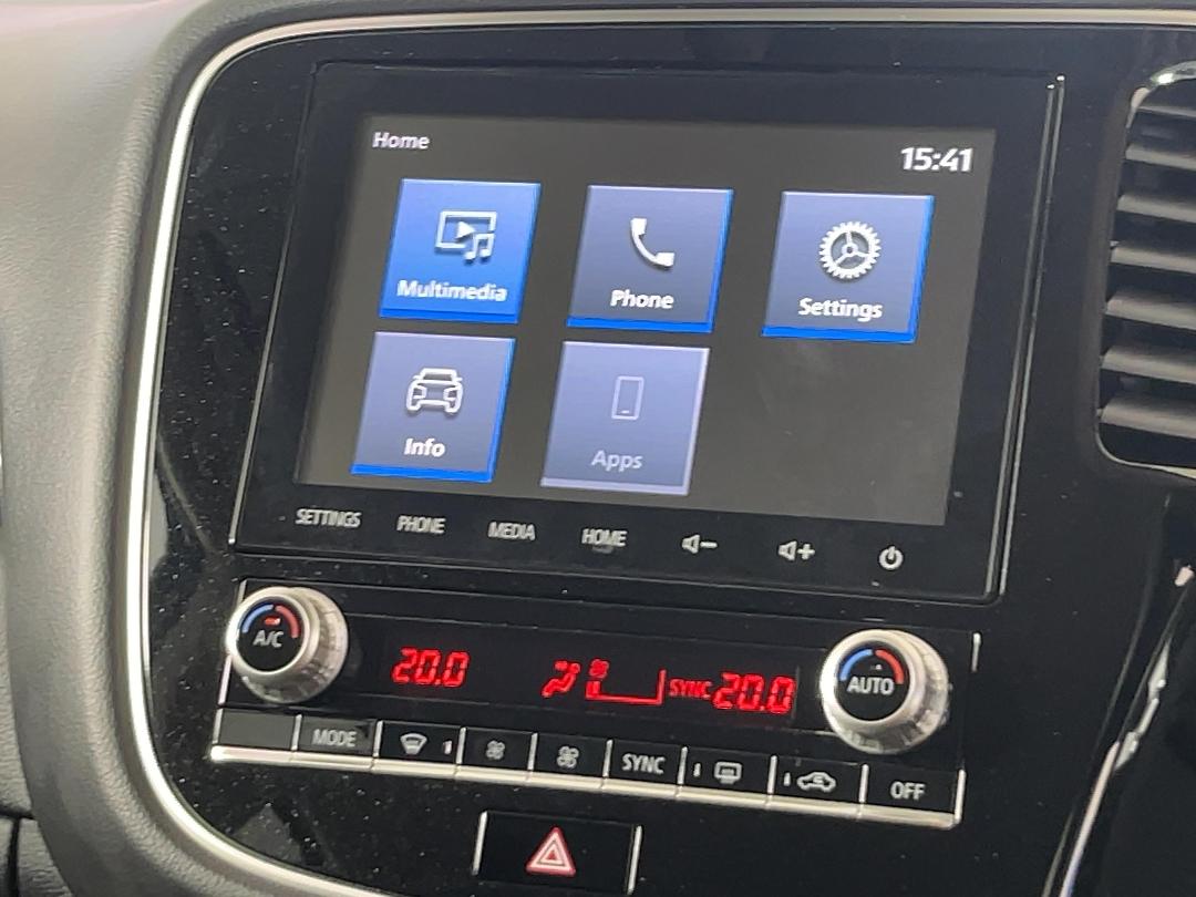 Photo '25' of Mitsubishi Outlander