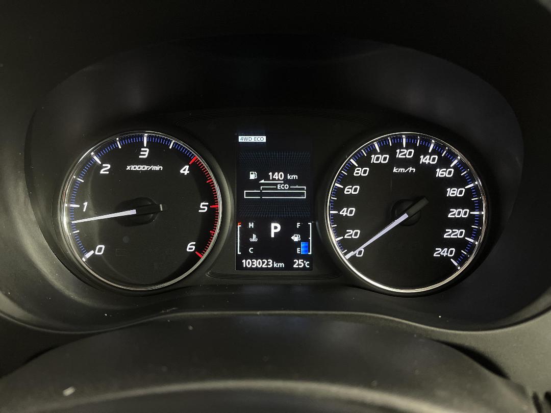 Photo '21' of Mitsubishi Outlander