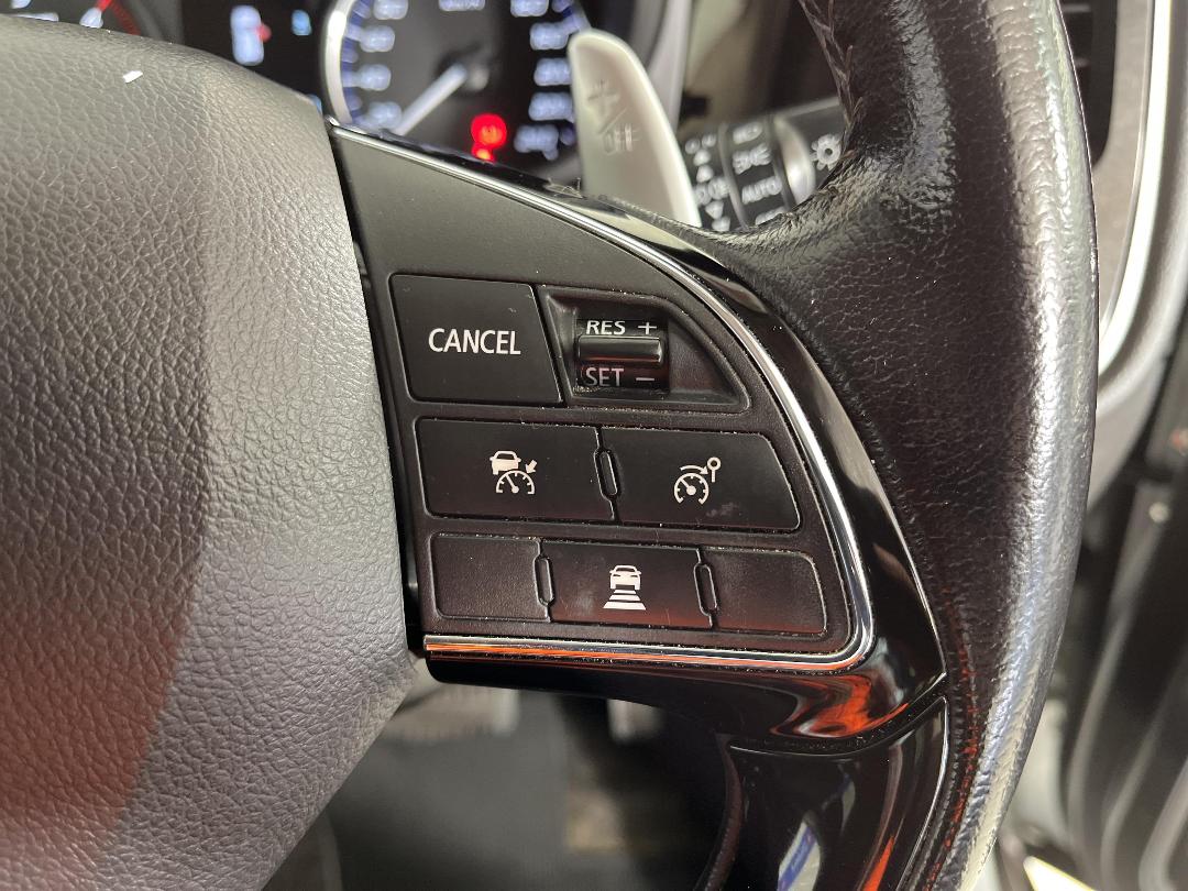 Photo '25' of Mitsubishi Outlander