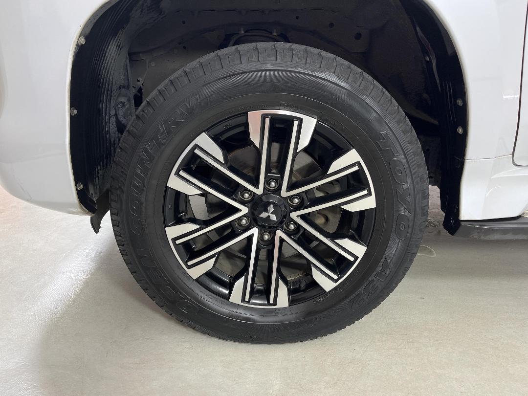 Photo '10' of Mitsubishi Pajero Sport