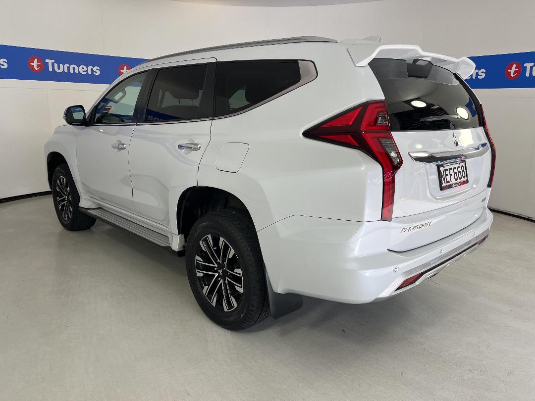 Photo '5' of Mitsubishi Pajero Sport