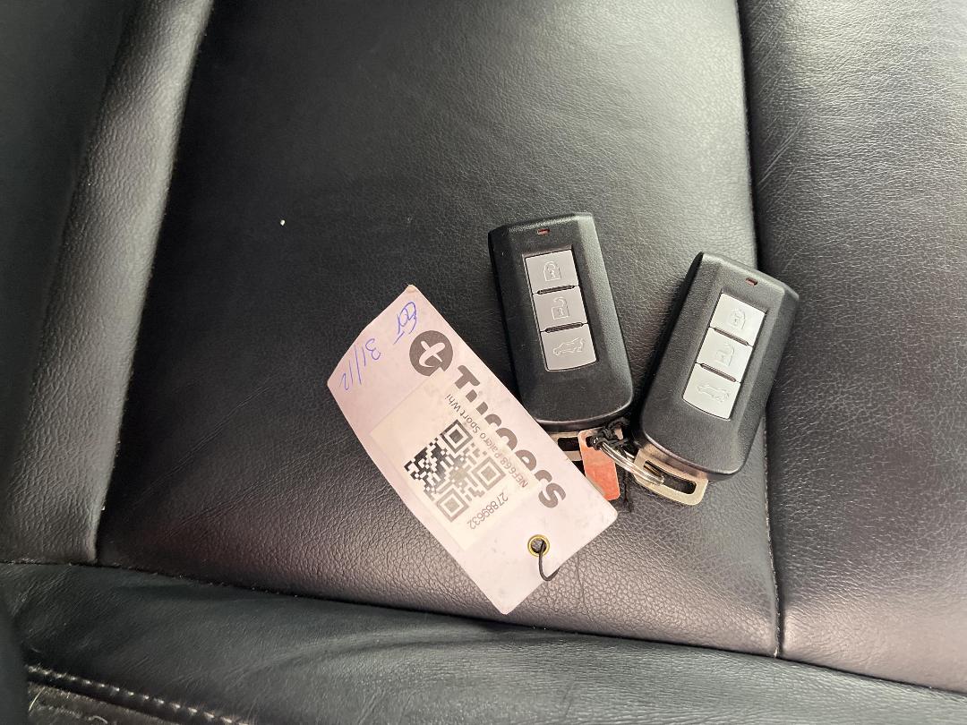 Photo '22' of Mitsubishi Pajero Sport