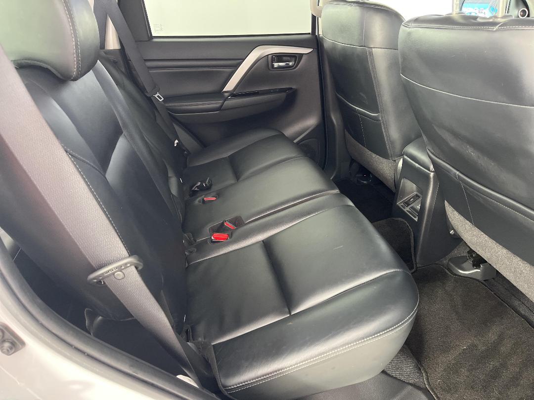 Photo '20' of Mitsubishi Pajero Sport