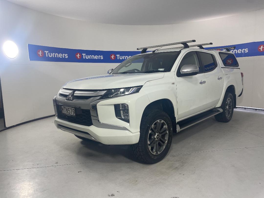 Photo '4' of Mitsubishi Triton