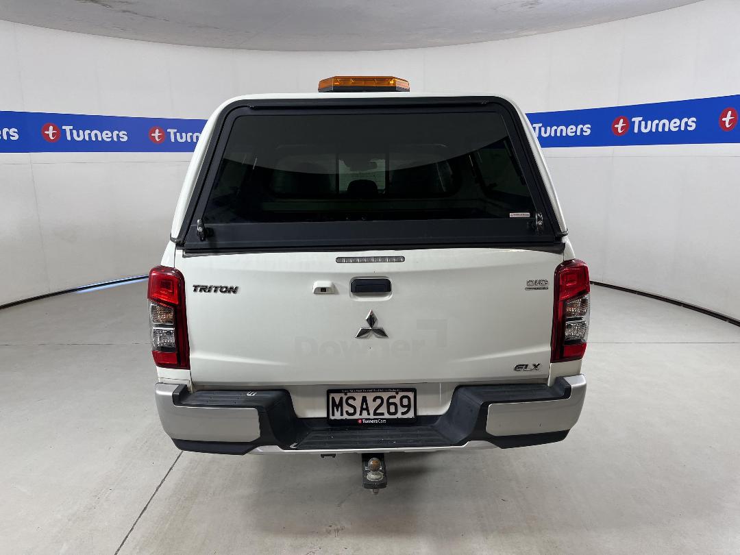 Photo '6' of Mitsubishi Triton Photo '6' of Mitsubishi Triton