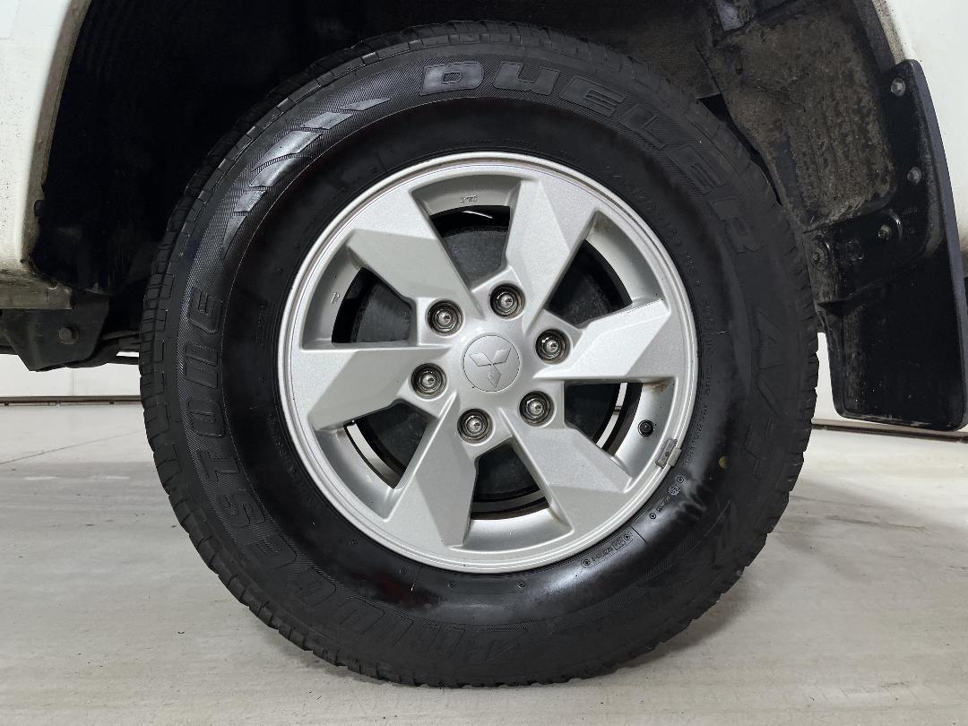 Photo '11' of Mitsubishi Triton Photo '11' of Mitsubishi Triton