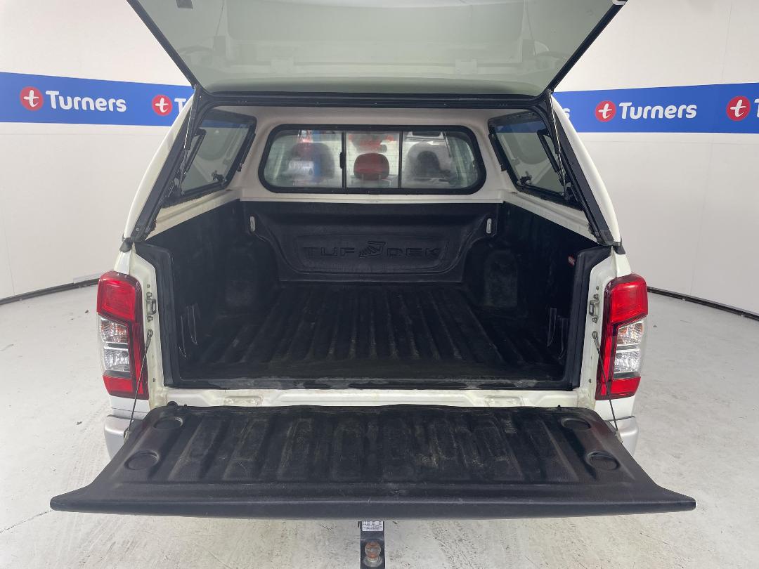 Photo '14' of Mitsubishi Triton