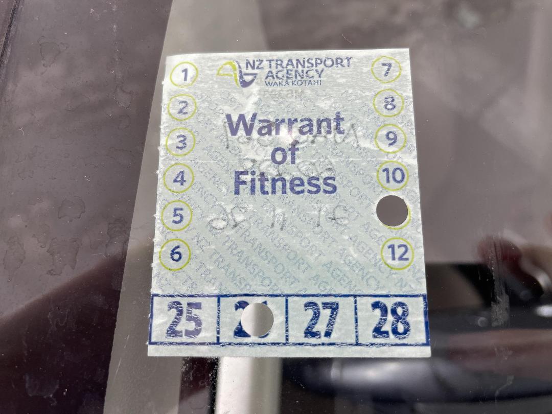 Photo '23' of Mitsubishi Triton