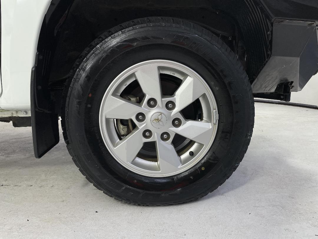 Photo '9' of Mitsubishi Triton Photo '9' of Mitsubishi Triton