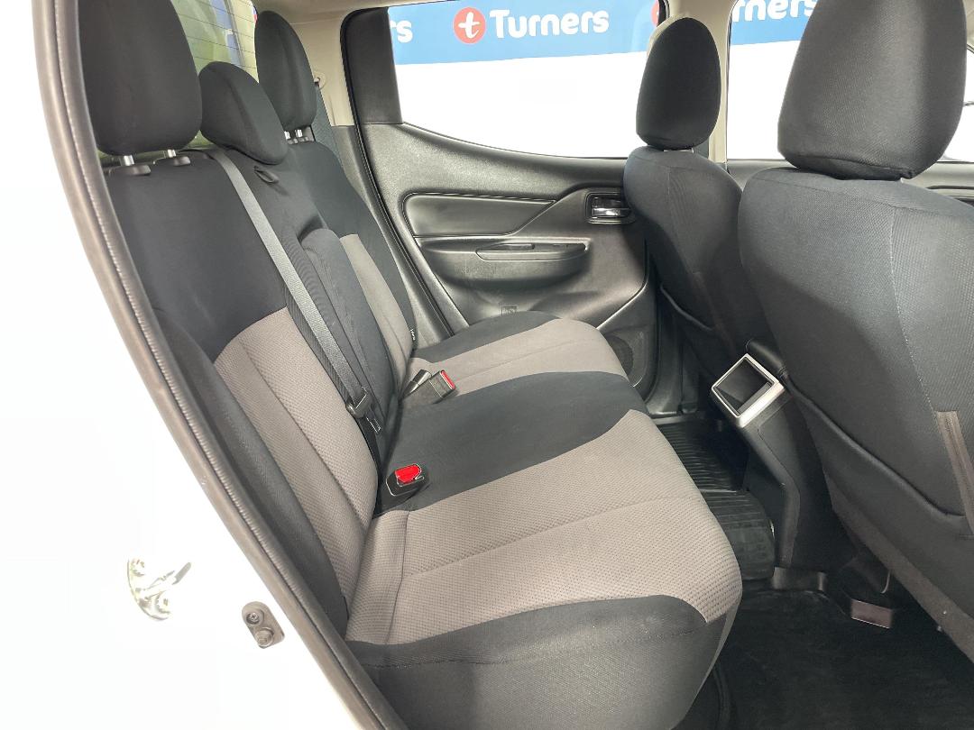 Photo '20' of Mitsubishi Triton Photo '20' of Mitsubishi Triton