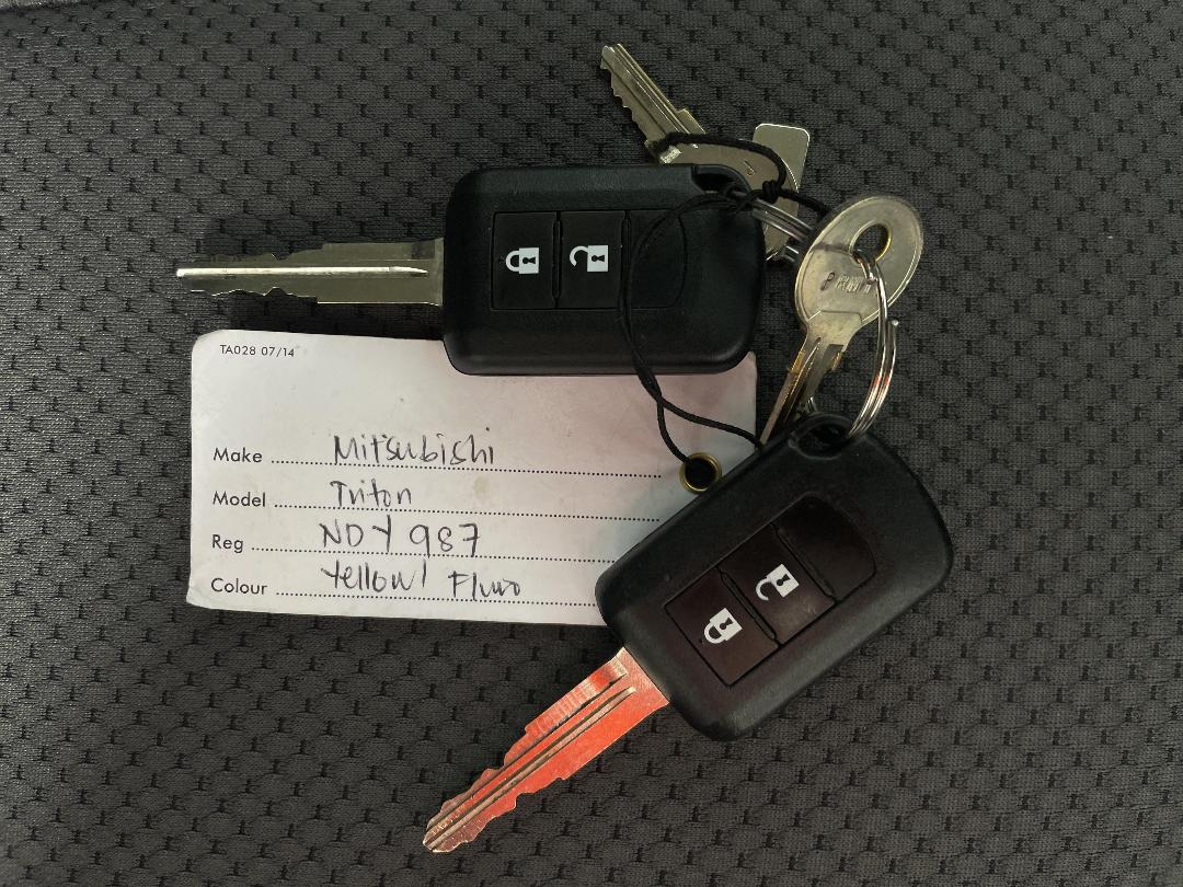 Photo '22' of Mitsubishi Triton Photo '22' of Mitsubishi Triton