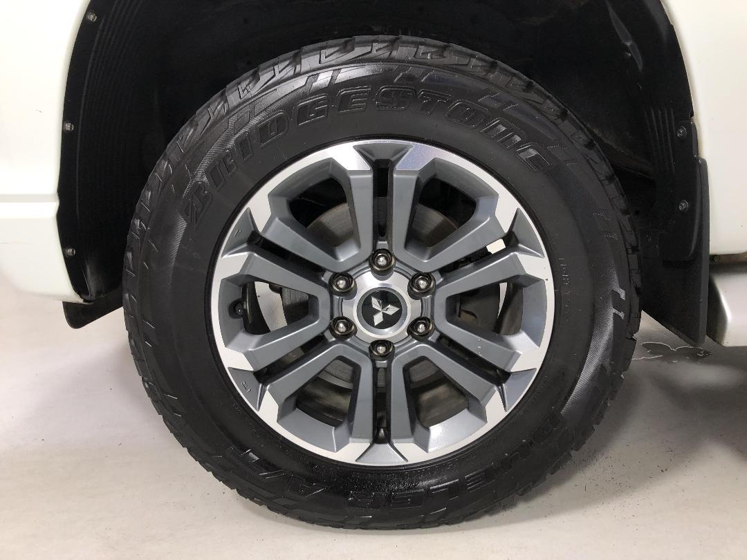 Photo '10' of Mitsubishi Triton Photo '10' of Mitsubishi Triton